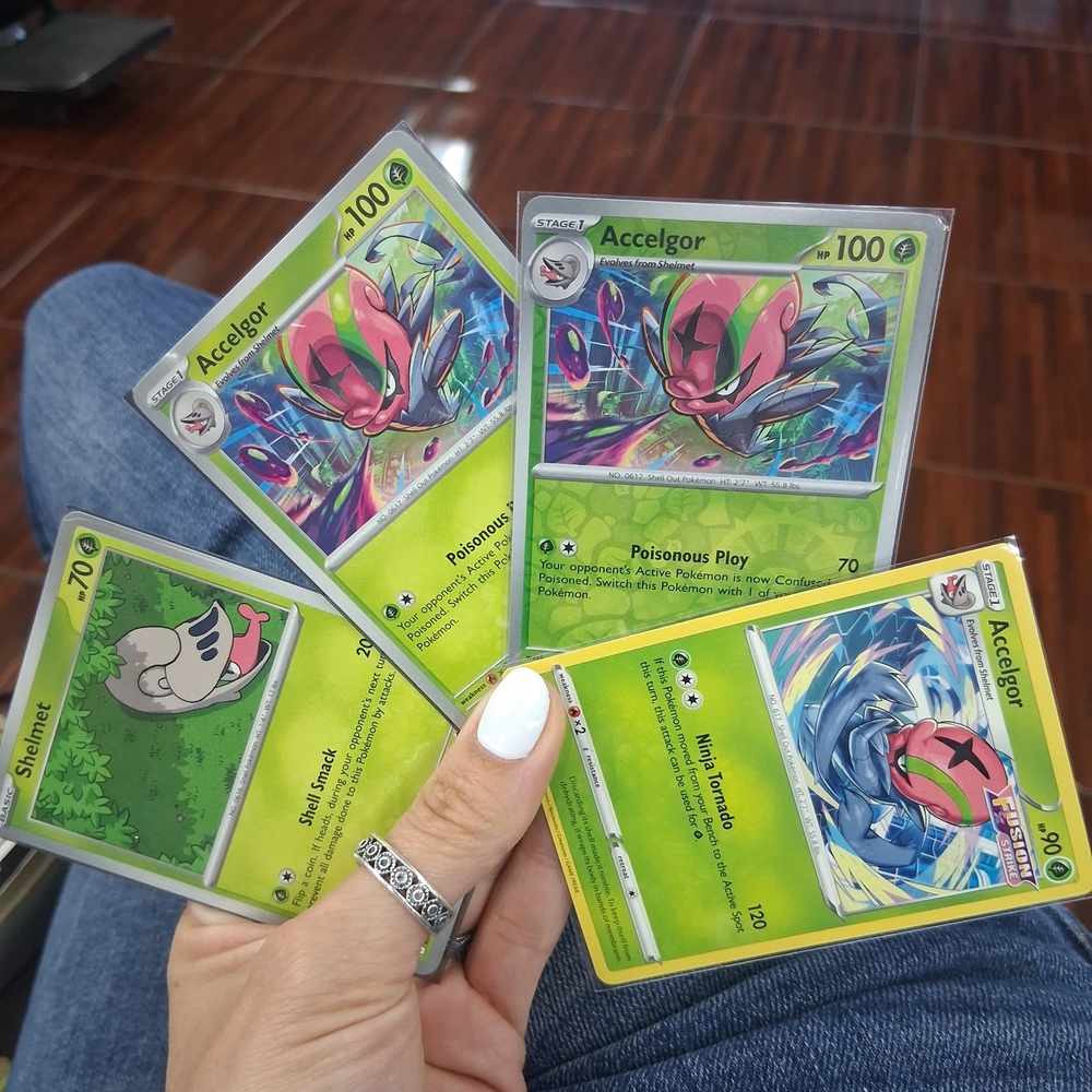 Pokemon Trading Cards - Green and Pink Accelgor Set